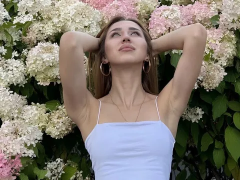 live sex model AdeleLounge