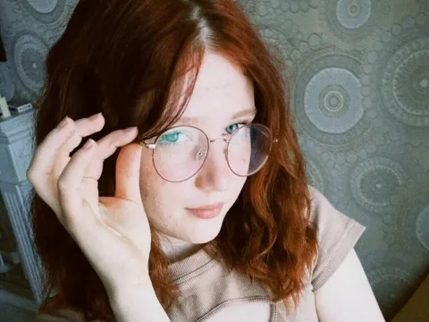Tener un chat en directo con la modelo cámara web AfraHigginson