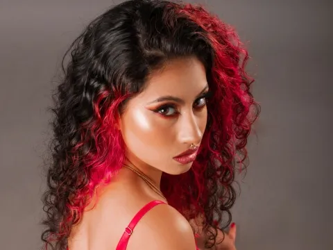 nude webcam chat model AishaSavedra