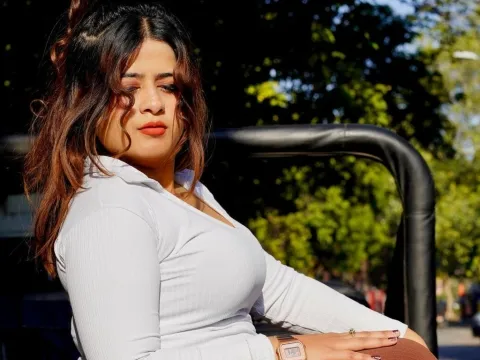 live oral sex model AkiraJohnson