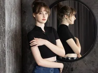 webcam show model AlexandraBlooms