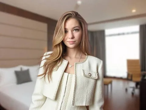jasmine webcam model AlodieAshworth