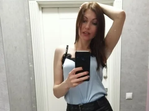 pussy cam model AnnaBattery