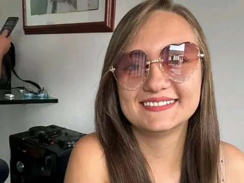 naked webcams model AnnaMclain