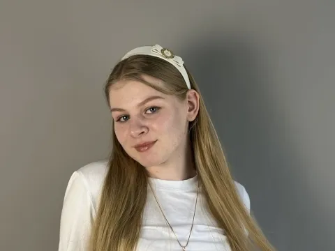 Tener un chat en directo con la modelo cámara web AntoniaCrumpton