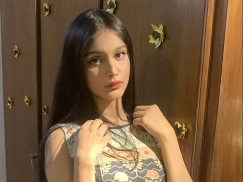 amateur teen sex model AriaElla