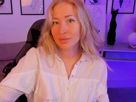 live webcam chat model AstraMonroe