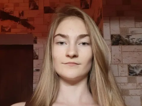 adult webcam model AuroraHermite