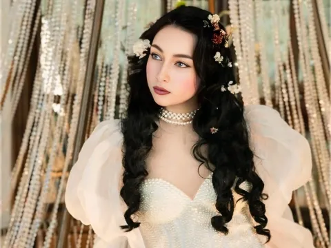jasmin girl model BattyMoores