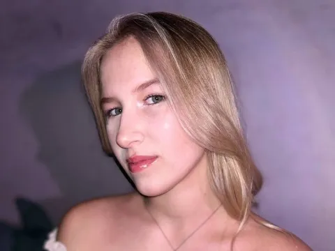 live privates model BettyKirsy