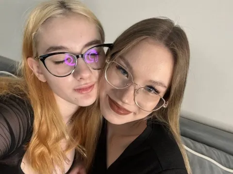 live video chat Model BlissAndDoretta