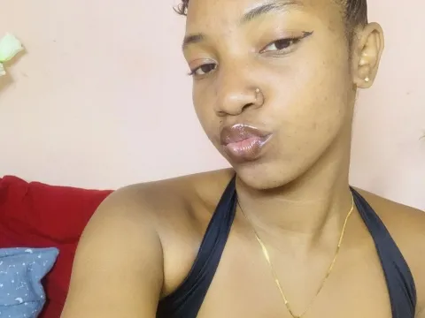 Have a live chat with webcam model ChristinaZa