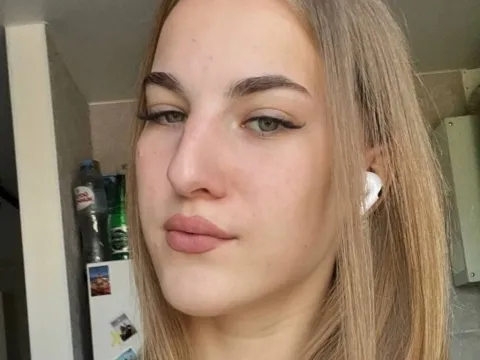 live jasmine show model DakotaBoo