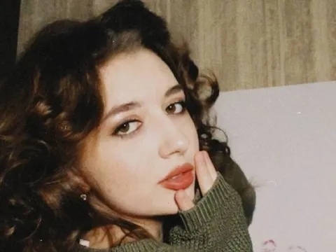 teen webcam model ElenaFisher