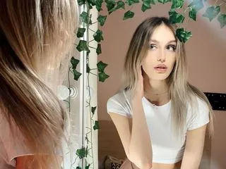 live sex porn model ElisKatrer