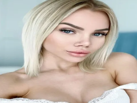live video chat model EmiliaGrety