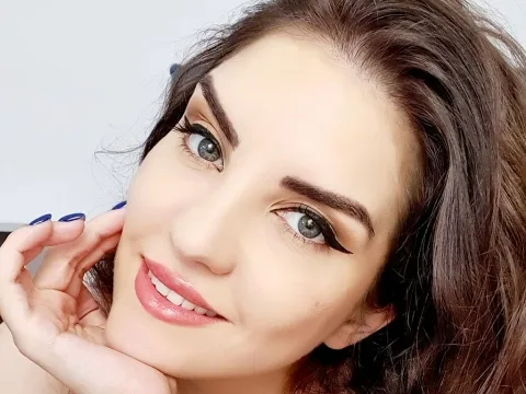 Führen Sie einen Live-Chat mit Webcam-Model EnygmaVan