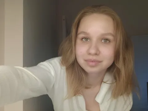 Tener un chat en directo con la modelo cámara web ErlinaDanley