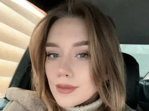 Discutez en direct avec le modèle webcam EthalBulmer