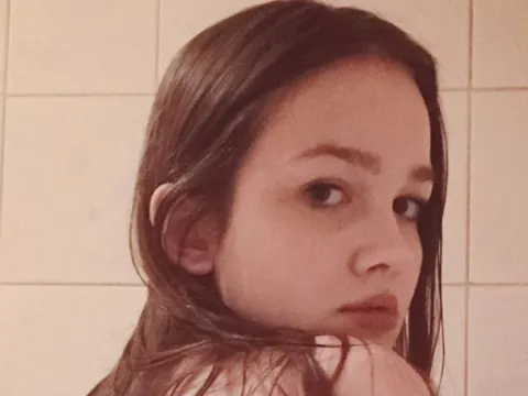 teen webcam model EvaEstera