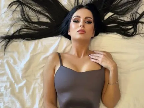 Tener un chat en directo con la modelo cámara web EvaSmeeth
