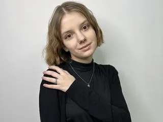 amateur teen sex model FalineGitt