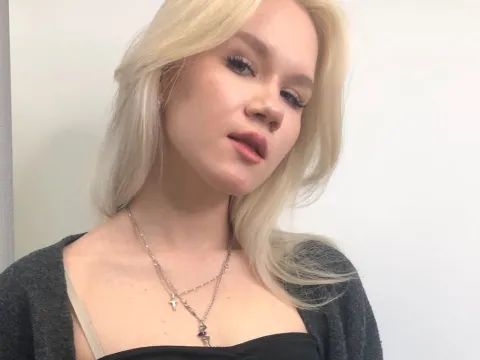 in live sex model GaynaBeste