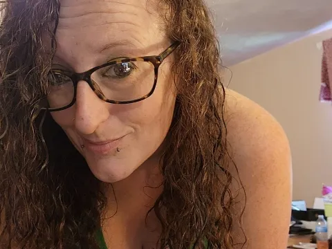 friends live sex model GingerHoward