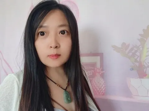 Have a live chat with webcam model JiYanrui