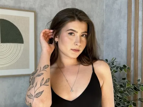 Discutez en direct avec le modèle webcam JudyMoor