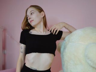 live amateur sex model KarenMillers