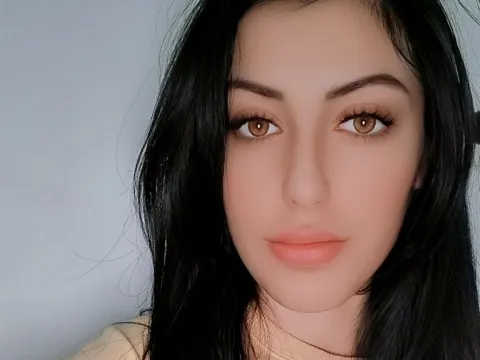 teen webcam model KatyMely