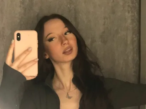nude webcams model KimBanier
