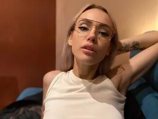 live sex video model LillieHuff