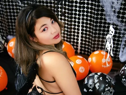 cock-sucking porn model LizzaBoller