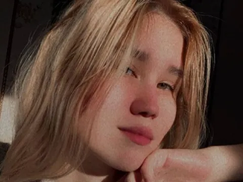 live porn sex model LucileCarter
