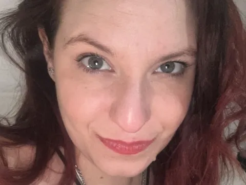 live sex tv model MacaLoveM