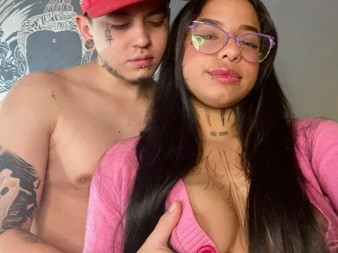 pussy webcam model MaryandBrad