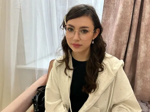 live sex chat model MelissaBoness