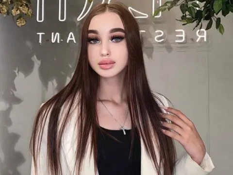 teen jasmin modèle MelissaOra