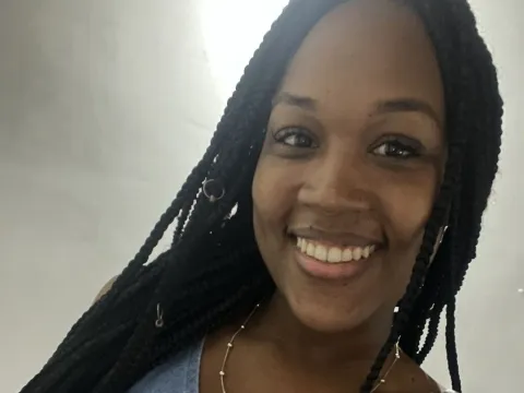 live sex cam model MeredySmith