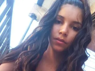 hot live webcam model MiaRapunzel