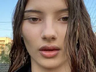 eastern Europe model MollyKeet