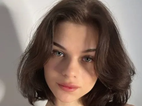 Tener un chat en directo con la modelo cámara web OdetteCoatsworth