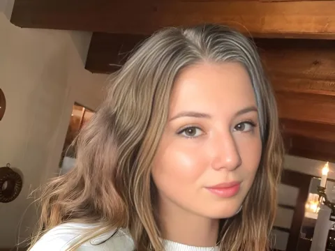 chat live model OraBuys