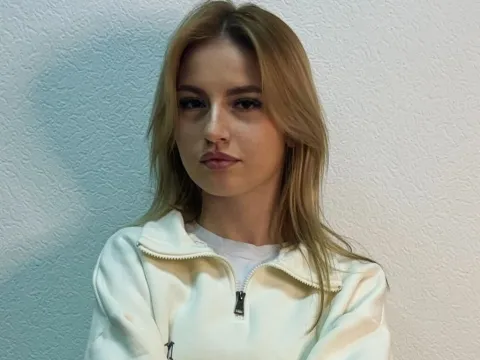 adult web cam model OttilieDeep