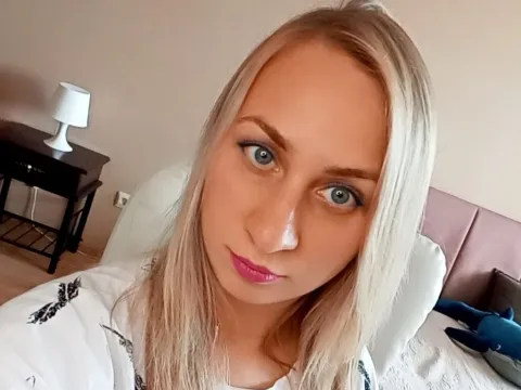 chat live sex model PhebeShaw