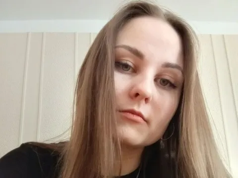 adult webcam model PollyBrunger
