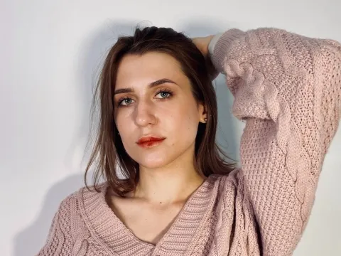 teen webcam model QuniesCharlies
