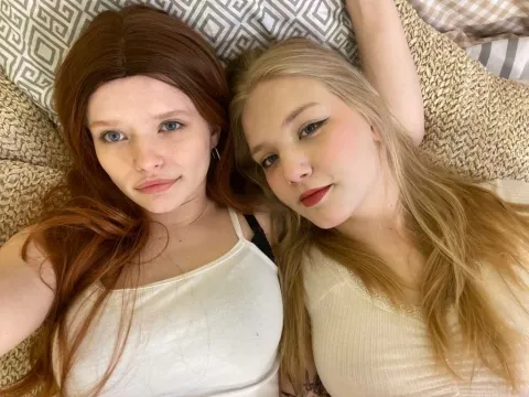 live video chat Model RexanneAndMoira
